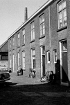 854214 Gezicht op de huizen Hoenderhof 1 - 4 te Utrecht.